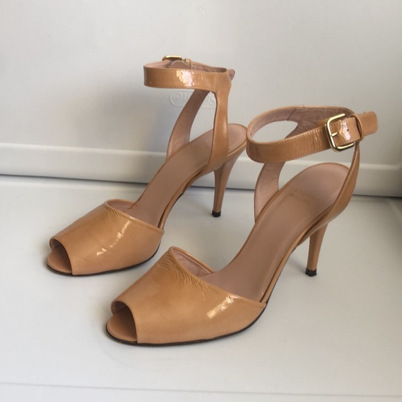 Stuart Weitzman UNIQUE!!! GORGEOUS! Patent leather ankle strap heels - Picture 2 of 8